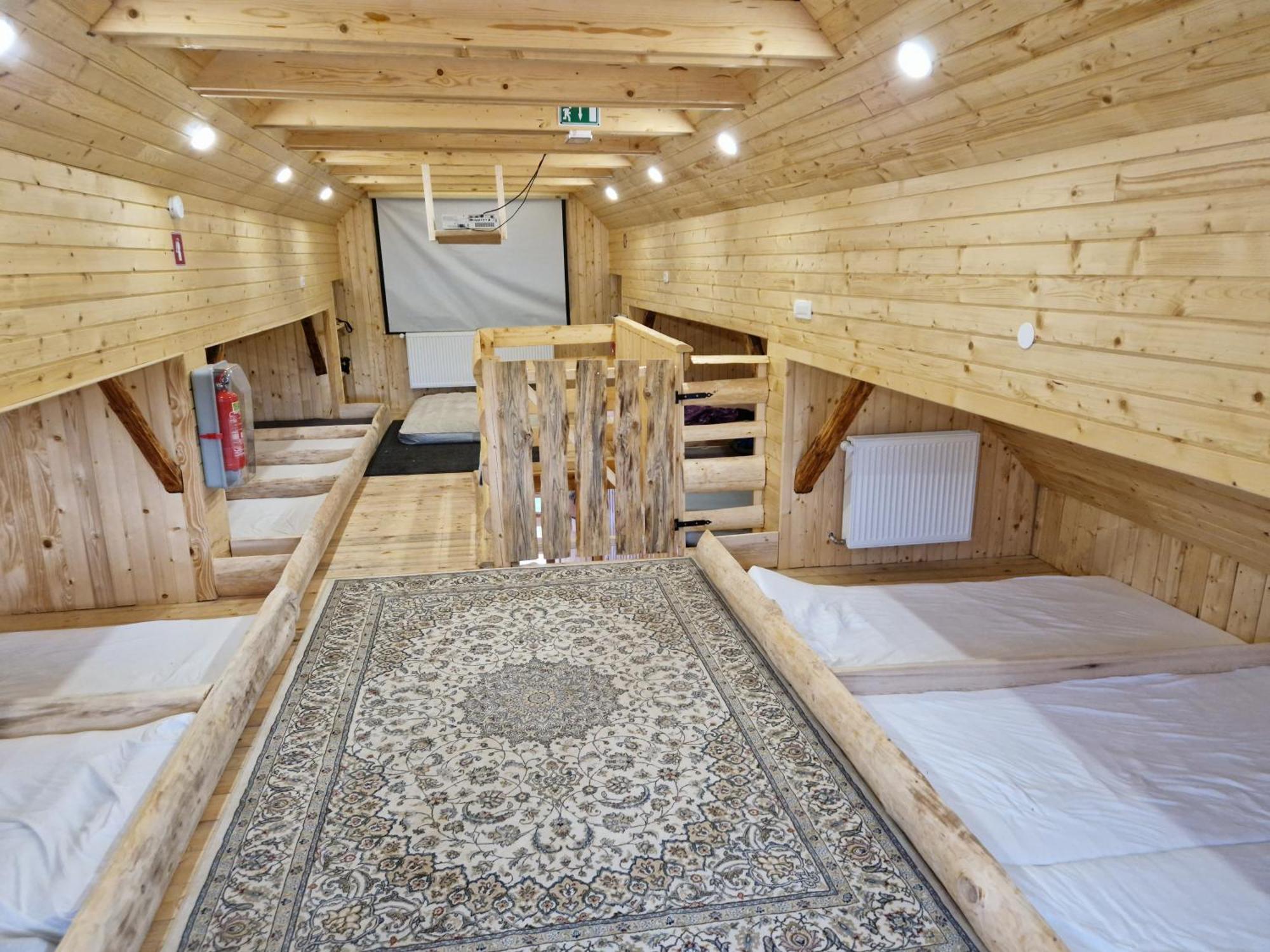 Hotel Cowboy'S Land Visnja Gora Esterno foto