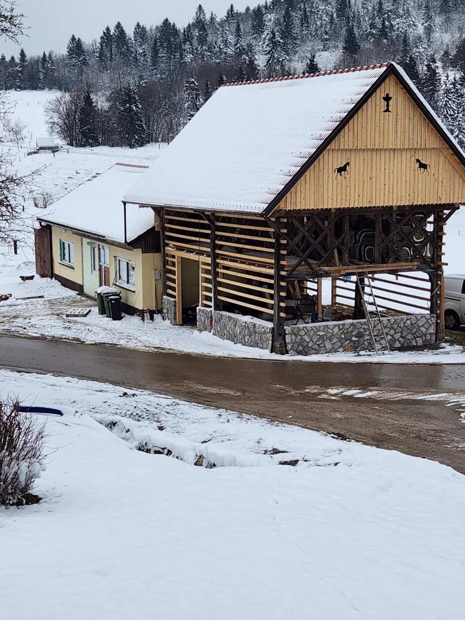 Hotel Cowboy'S Land Visnja Gora Esterno foto