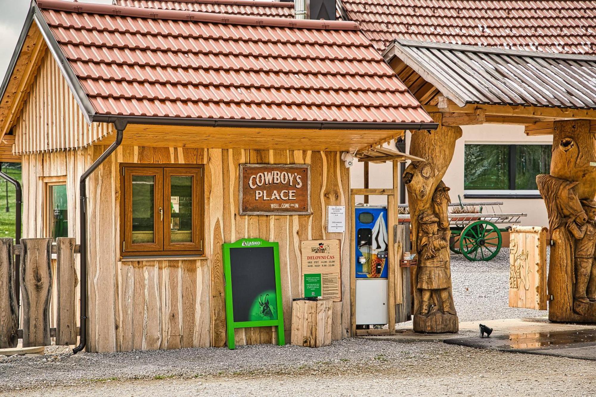 Hotel Cowboy'S Land Visnja Gora Esterno foto