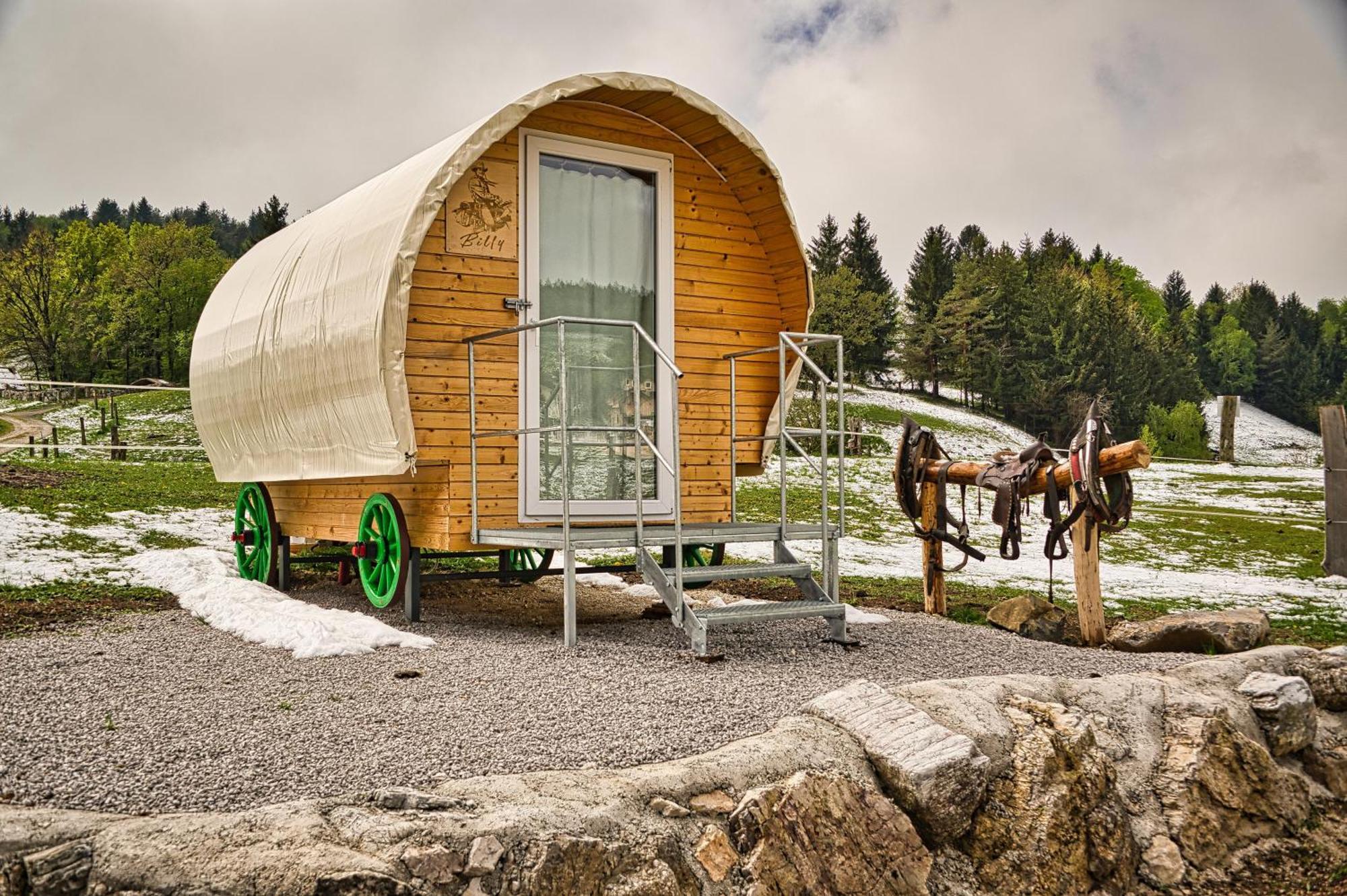 Hotel Cowboy'S Land Visnja Gora Esterno foto